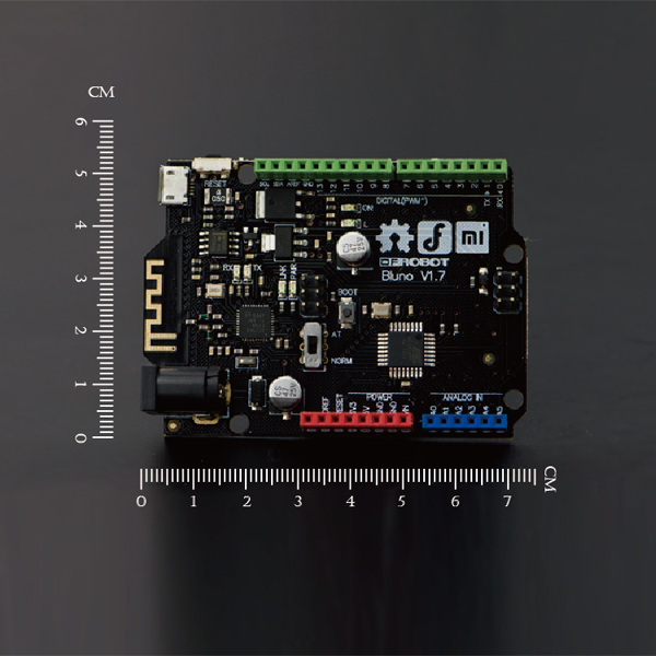 为了让用户快速应用Bluno的强大功能,DFRobot特别设计了BLUNO Accessory shield----集成多项实用功能的Arduino兼容扩展板。如上图所示,它集成了扩展板、OLED显示器、温湿度传感器、继电器、电位器、蜂鸣器和摇杆。让你快速应用手机APP中的多种功能。尽管手机APP中的功能需要用该扩展板来实现,但是用户可用以上配方自己连接一块DIY扩展板。Bluno Accessory shield可以点击此处购买。 通过手机上的控制界面,你可以控制或者沟通BLUNO扩展板的所有模块(